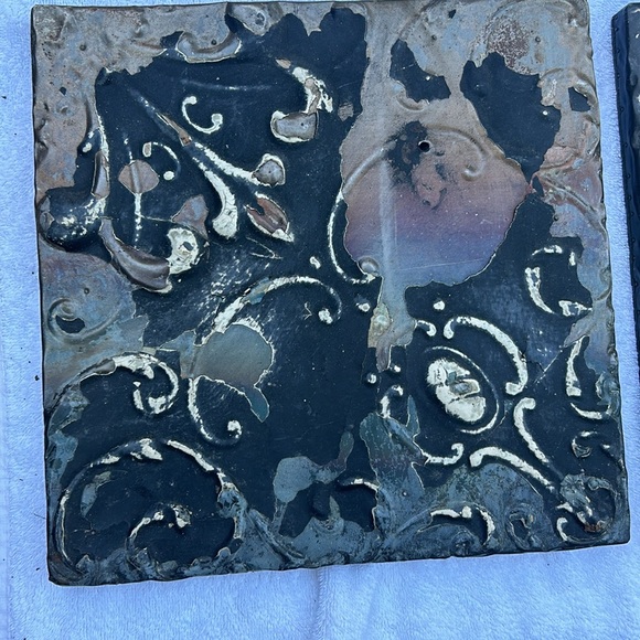 Vintage Ceiling Tin Tiles from historic ceiling - Picture 4 of 8